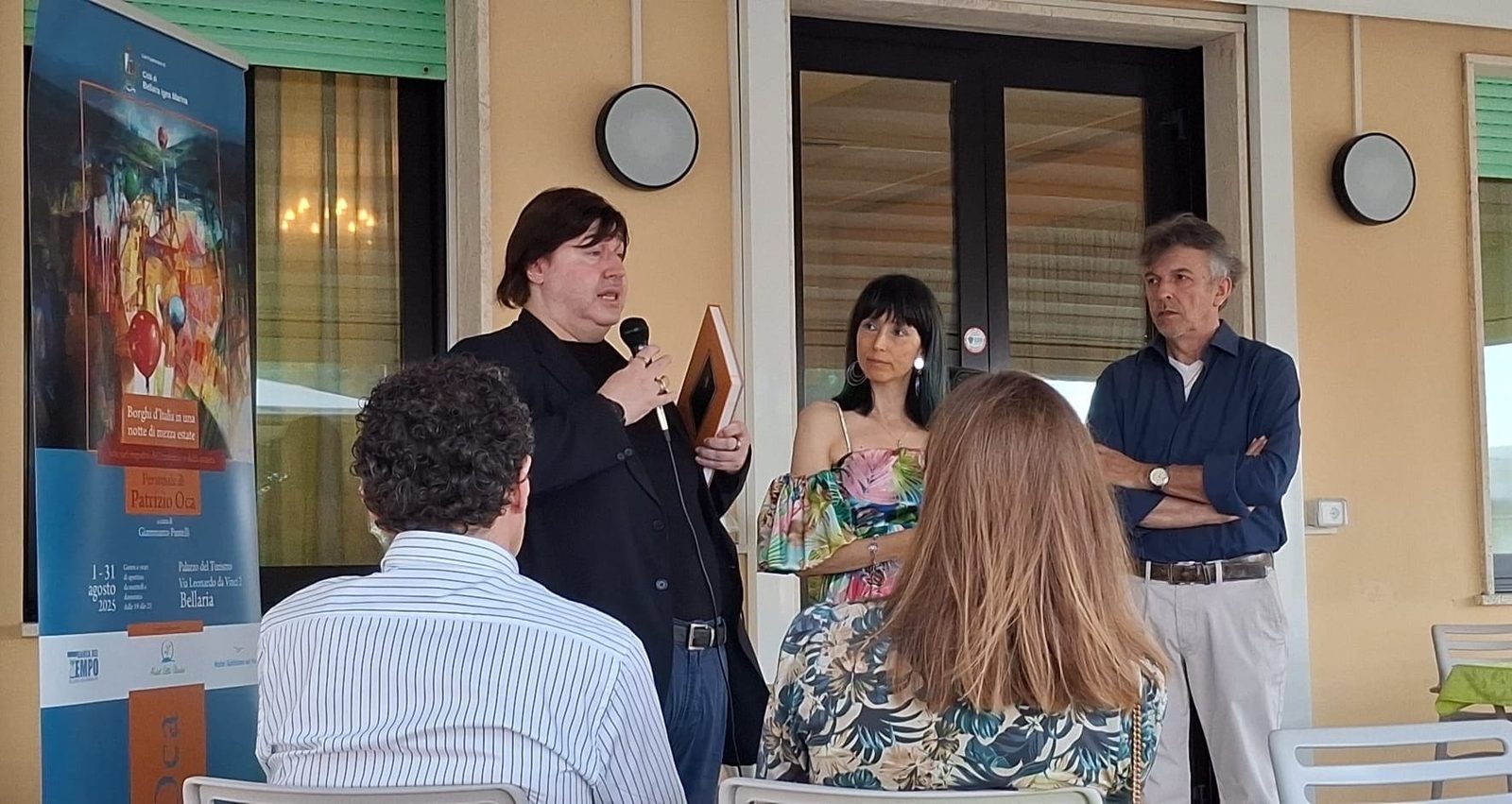La presentazione del volume Mondadori Profili d'artista con Giammarco Puntelli e Romina Mattoni